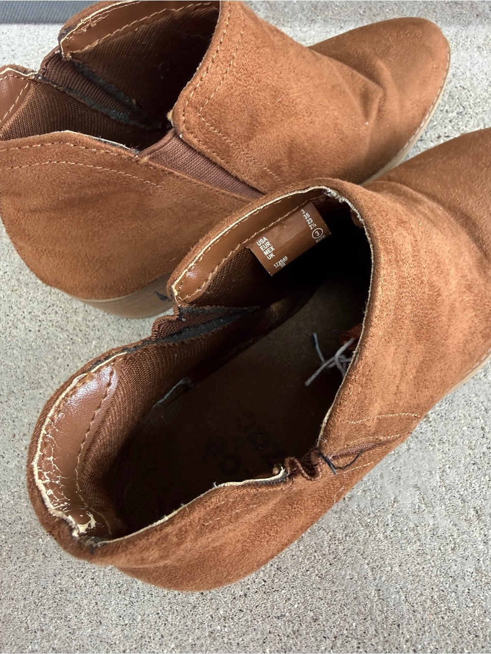 Ankle booties - Picture 3 of 7